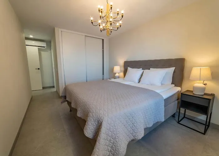 Frontline Sea Views - Pool - Center Apartamento Torrevieja