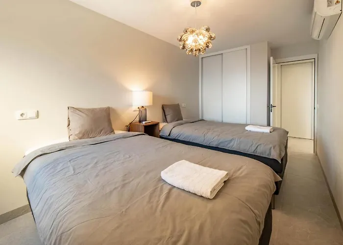 Frontline Sea Views - Pool - Center Apartamento *