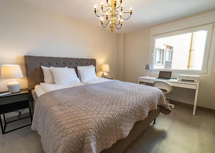 Apartamento Frontline Sea Views - Pool - Center *