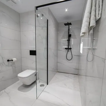 Frontline Sea Views - Pool - Center Торевьиа