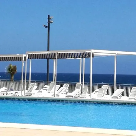 Appartement Frontline Sea Views - Pool - Center Torrevieja