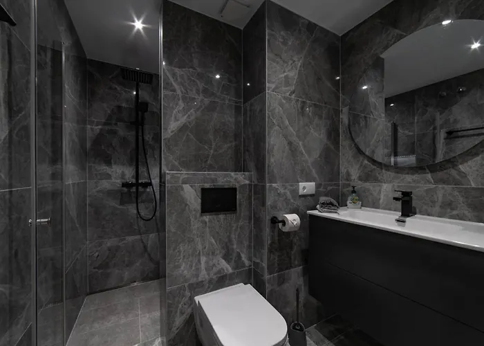 Appartement Frontline Sea Views - Pool - Center *