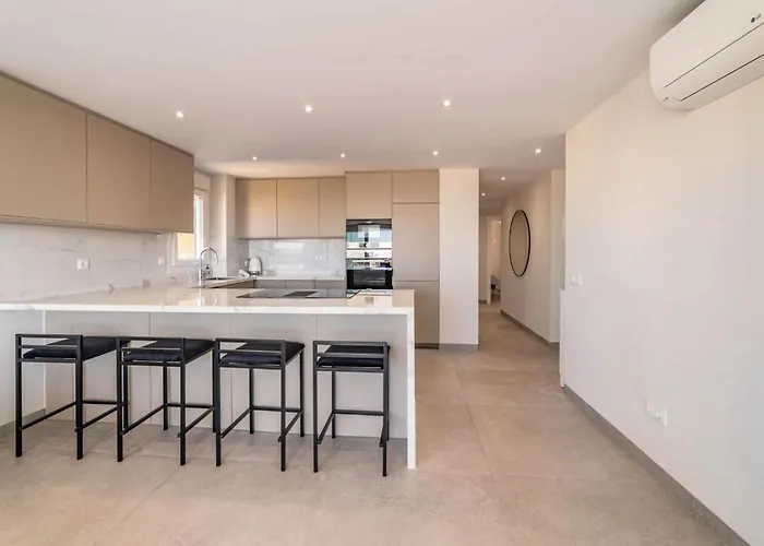 Frontline Sea Views - Pool - Center Appartement Torrevieja